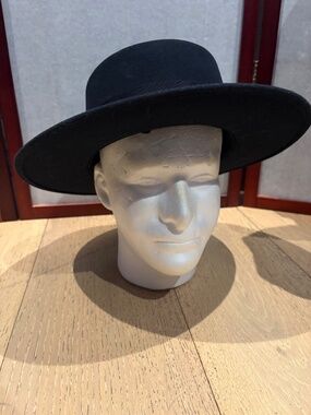 Helen Kaminski Black Wool Felt Wide Brim Hat | Flat Crown Boater/ MED